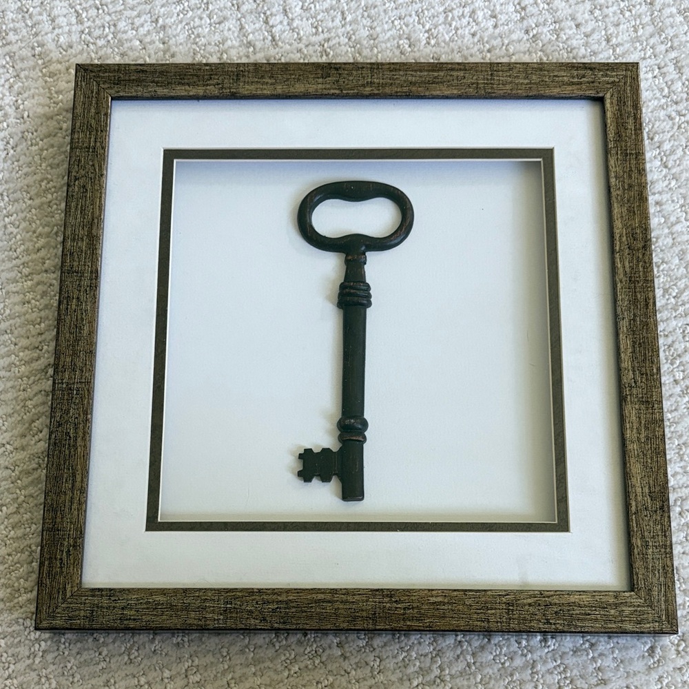 Framed Black Vintage Key Wall Art